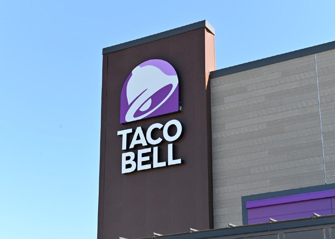 A Taco Bell restaurant exterior in Medina, Ohio.